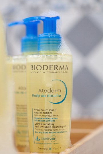 Alternative view of Bioderma Atoderm Olajtusfürdő 200 ml