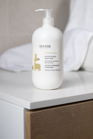 Alternative view of Babé gyermek hidratáló testápoló tej 500 ml