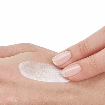 Alternative view of Vichy Capital Soleil Mattító 3-in-1 napvédő krém SPF50+ 50 ml