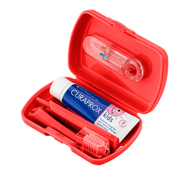 Curaprox Kids Travelset (piros) - Image 2